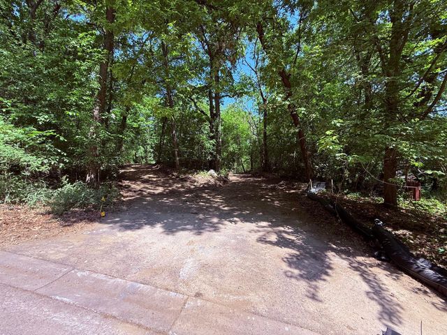 11800 Live Oak Dr, Minnetonka, MN 55305