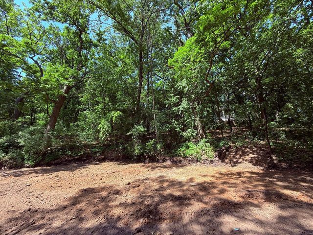 11800 Live Oak Dr, Minnetonka, MN 55305
