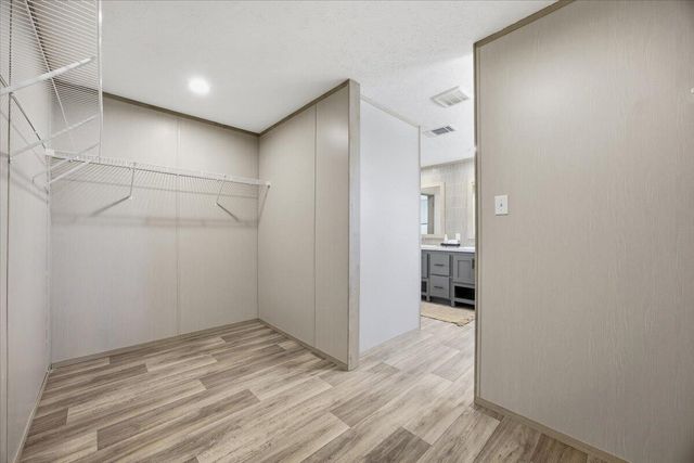 662 Country Pond Lane, Cross, SC 29436