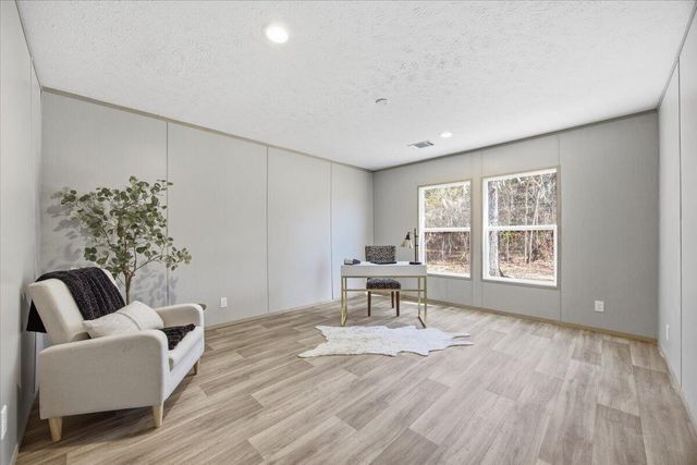 662 Country Pond Lane, Cross, SC 29436