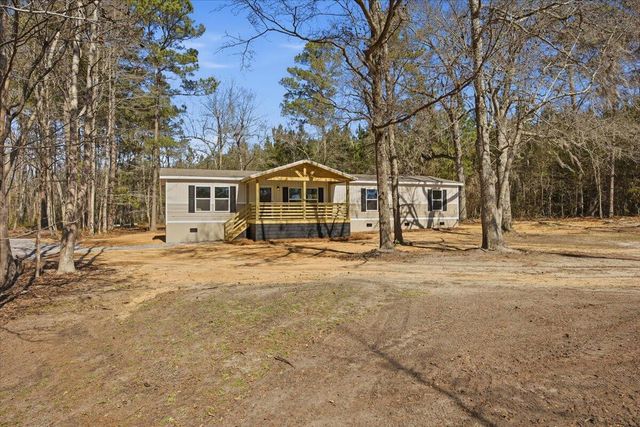 662 Country Pond Lane, Cross, SC 29436