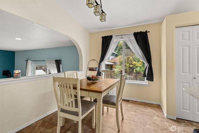 627 Bates Street SW, Tumwater, WA 98512