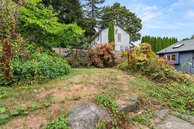 627 Bates Street SW, Tumwater, WA 98512