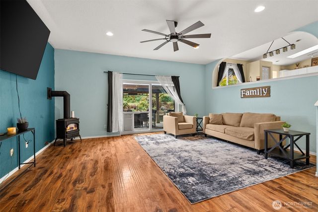 627 Bates Street SW, Tumwater, WA 98512