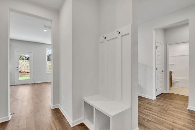 1027 Lionheart Drive, Hermitage, TN 37076