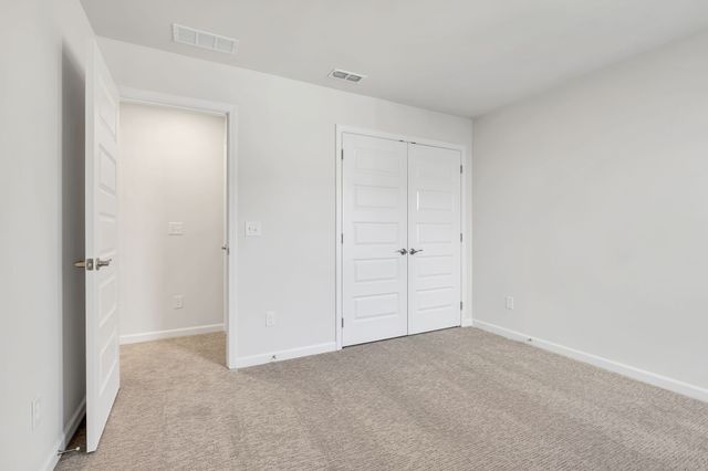 1027 Lionheart Drive, Hermitage, TN 37076