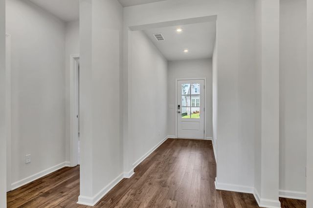 1027 Lionheart Drive, Hermitage, TN 37076