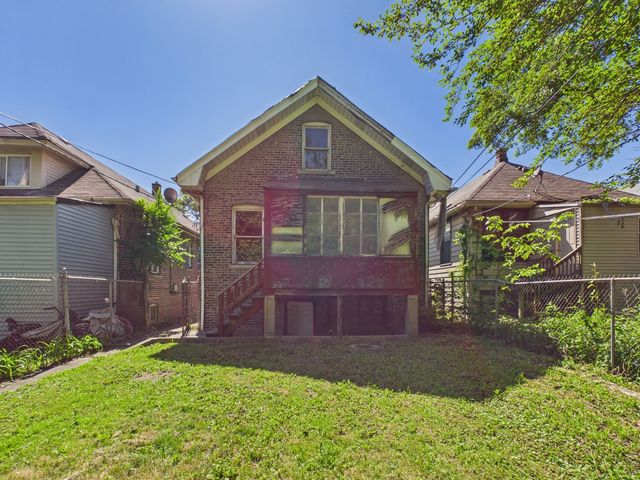 7955 S Ridgeland Avenue, Chicago, IL 60617