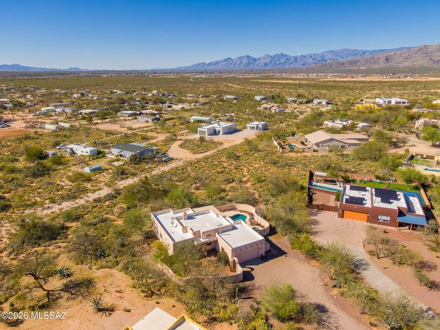 13714 E Placita Copechi, Vail, AZ 85641