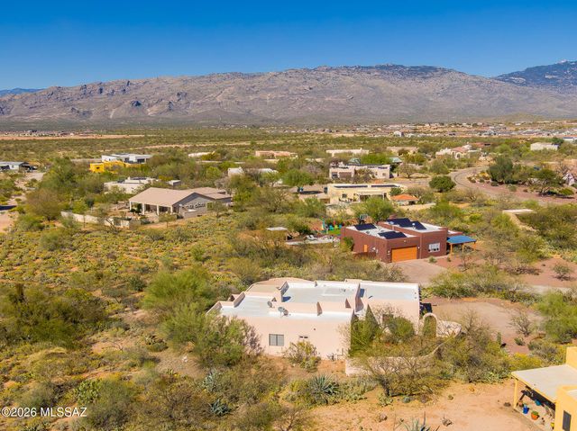 13714 E Placita Copechi, Vail, AZ 85641