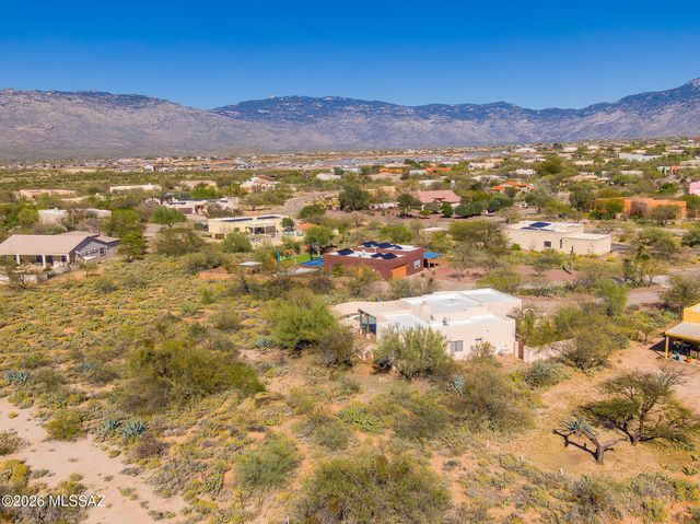 13714 E Placita Copechi, Vail, AZ 85641