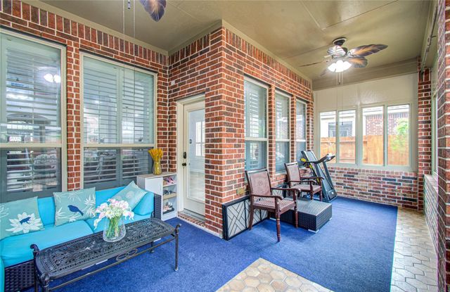 814 Hollington Way, Sugar Land, TX 77479