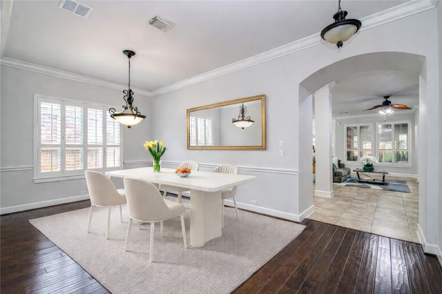 814 Hollington Way, Sugar Land, TX 77479