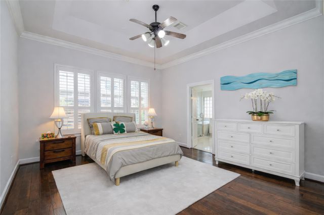 814 Hollington Way, Sugar Land, TX 77479