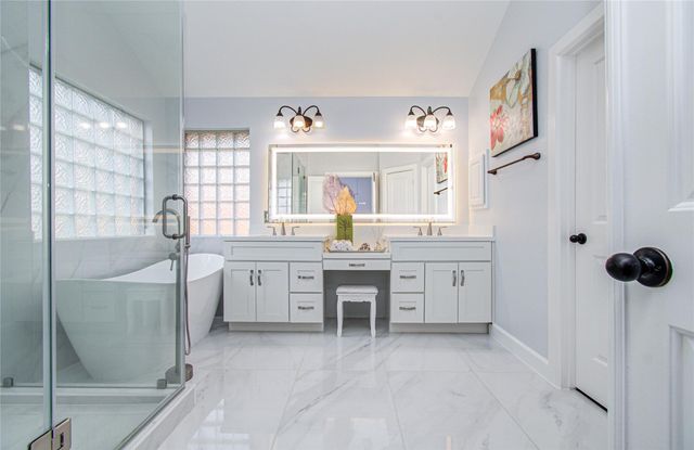 814 Hollington Way, Sugar Land, TX 77479