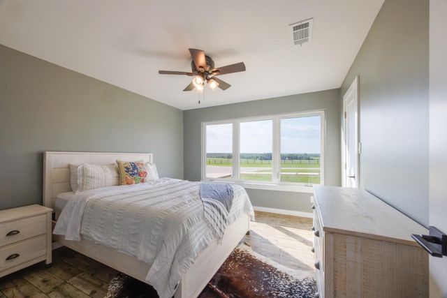 187 N Cedar Creek DR, Cedar Creek, TX 78612