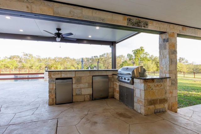 187 N Cedar Creek DR, Cedar Creek, TX 78612