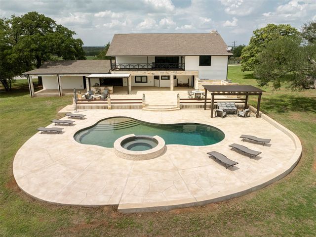 187 N Cedar Creek DR, Cedar Creek, TX 78612