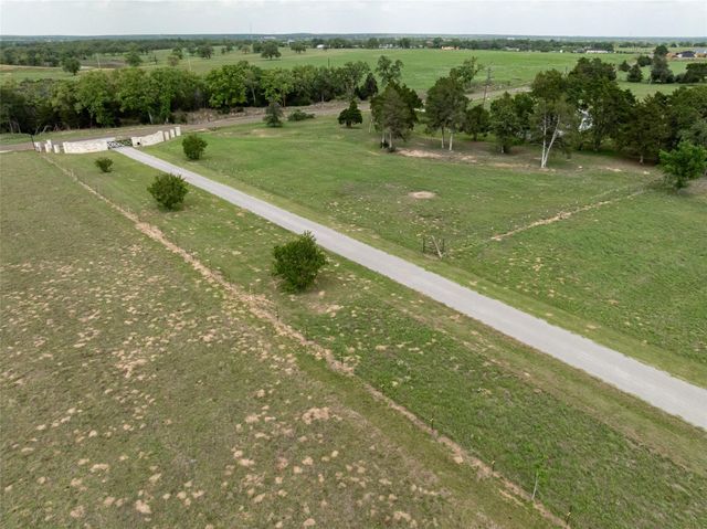 187 N Cedar Creek DR, Cedar Creek, TX 78612