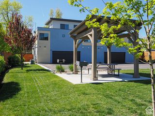 4535 S BLEECKER PL, Millcreek, UT 84117