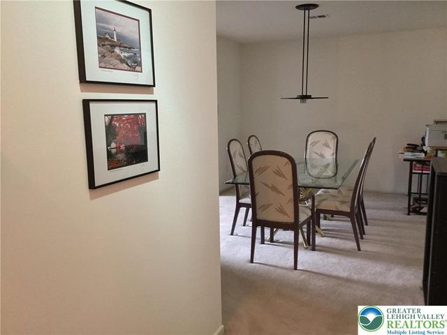 3605 Chalmette Road, South Whitehall Twp, PA 18104