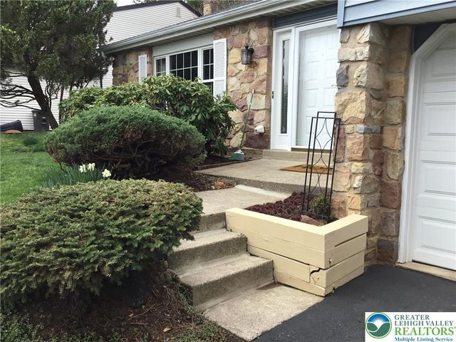 3605 Chalmette Road, South Whitehall Twp, PA 18104