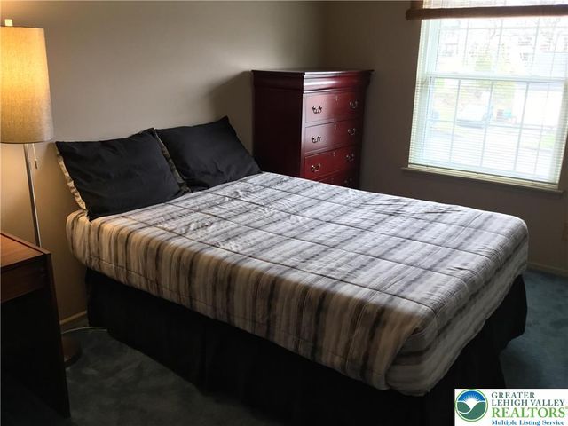 3605 Chalmette Road, South Whitehall Twp, PA 18104