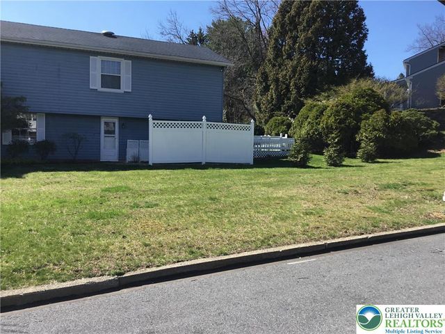 3605 Chalmette Road, South Whitehall Twp, PA 18104