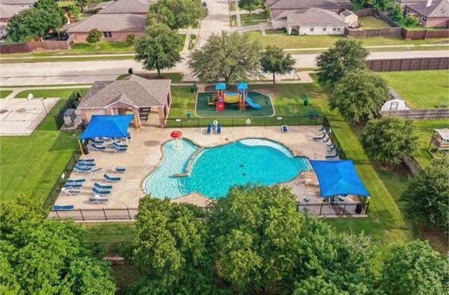 2613 S Wavecrest Court, Little Elm, TX 75068