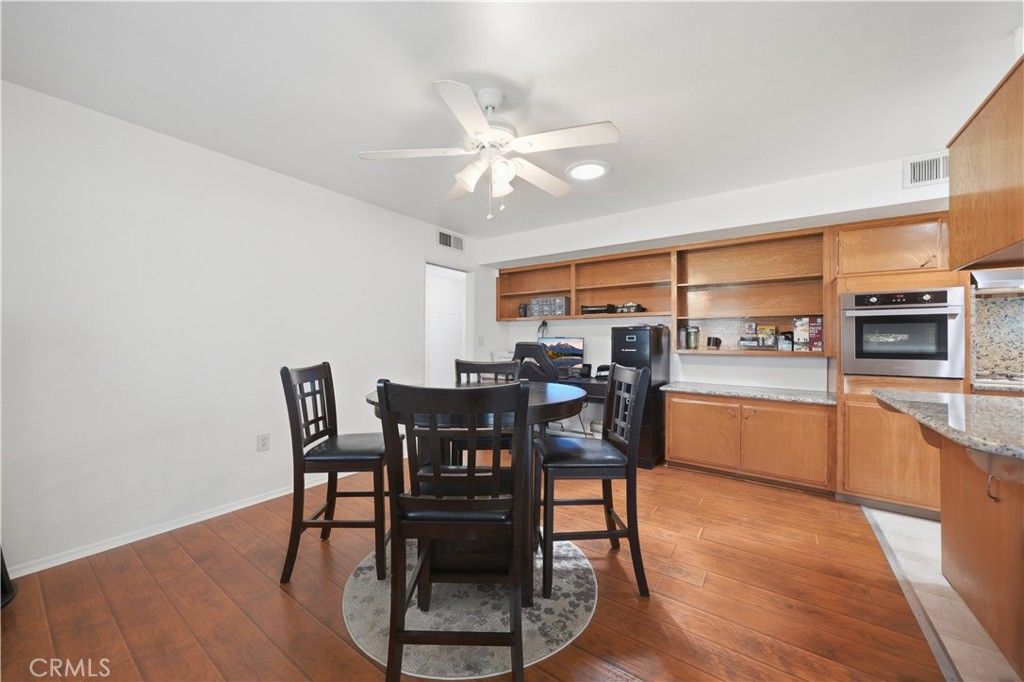 Image 9 of property listing at 28561 Middlebury, Sun City, CA 92586