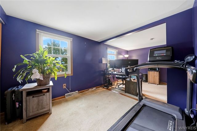 5976 Margaret Ann Drive, Hamburg, NY 14085