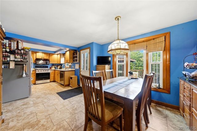 5976 Margaret Ann Drive, Hamburg, NY 14085