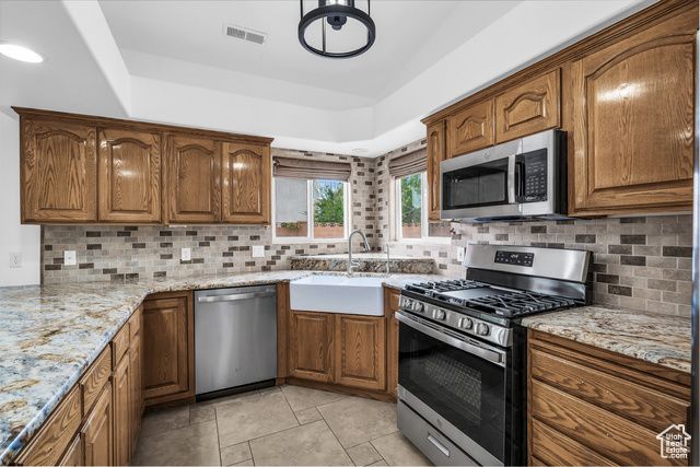 3464 SERENITY LN, Santa Clara, UT 84765