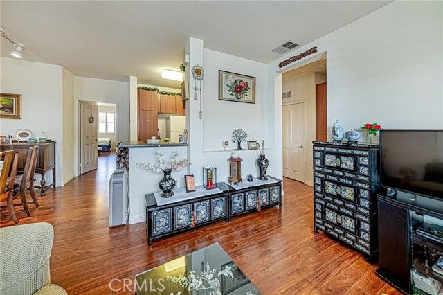 735 Francesca 202, Walnut, CA 91789