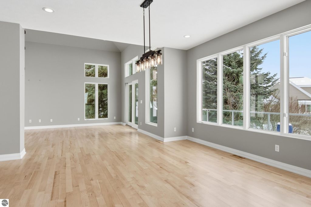 Image 15 of property listing at 7852 Underwood Ridge, Traverse City, MI 49686