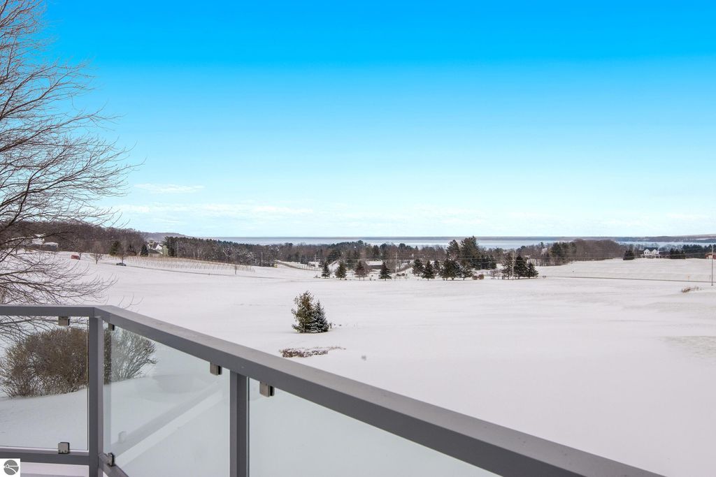 Image 18 of property listing at 7852 Underwood Ridge, Traverse City, MI 49686