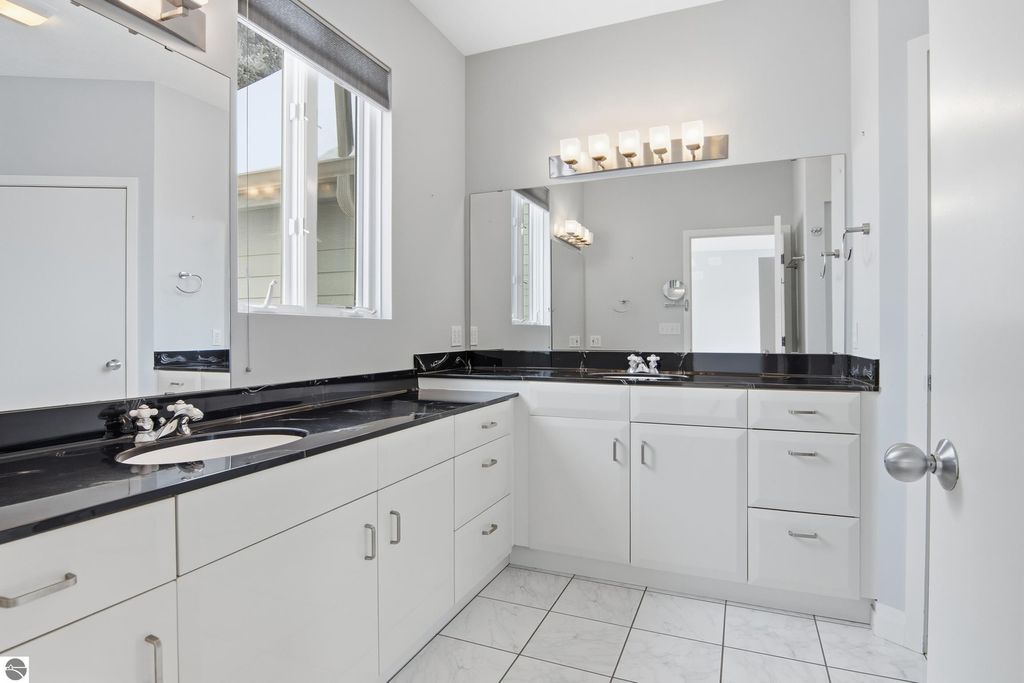 Image 35 of property listing at 7852 Underwood Ridge, Traverse City, MI 49686