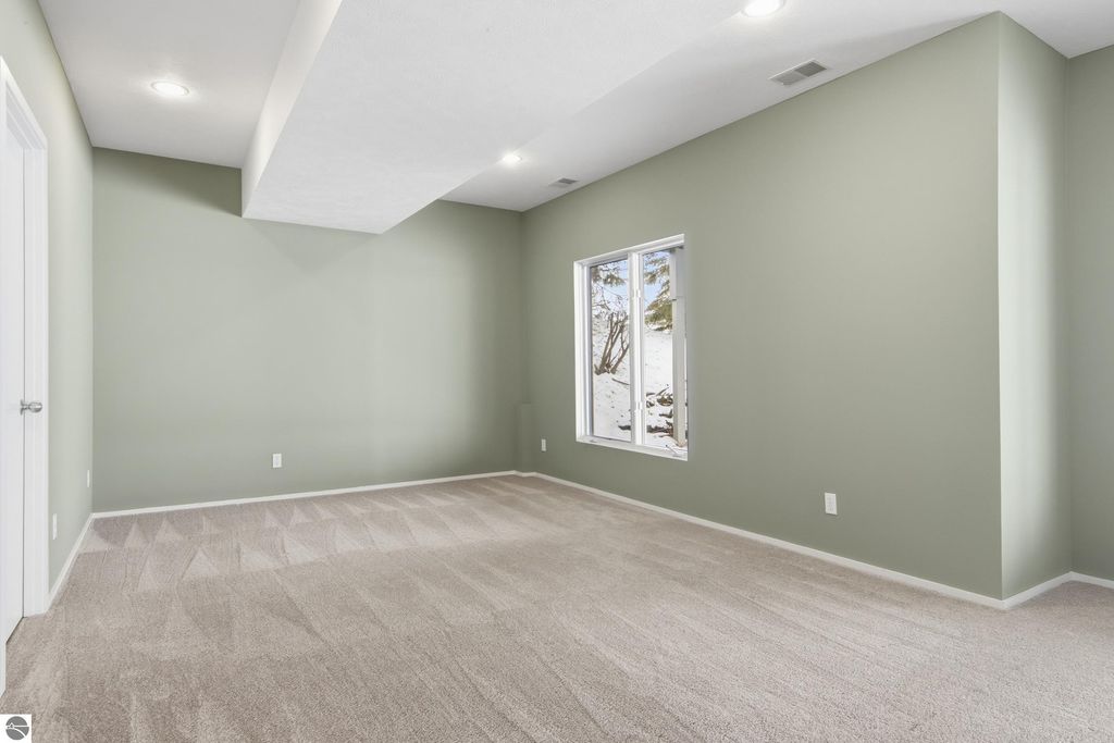 Image 38 of property listing at 7852 Underwood Ridge, Traverse City, MI 49686