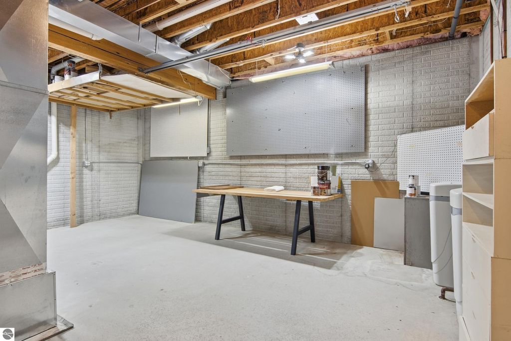 Image 48 of property listing at 7852 Underwood Ridge, Traverse City, MI 49686