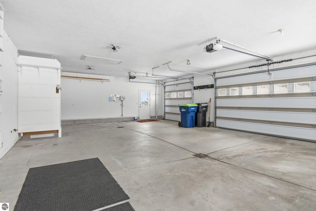 Image 49 of property listing at 7852 Underwood Ridge, Traverse City, MI 49686