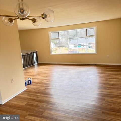 820 BARKLEY DR, Fredericksburg, VA 22407