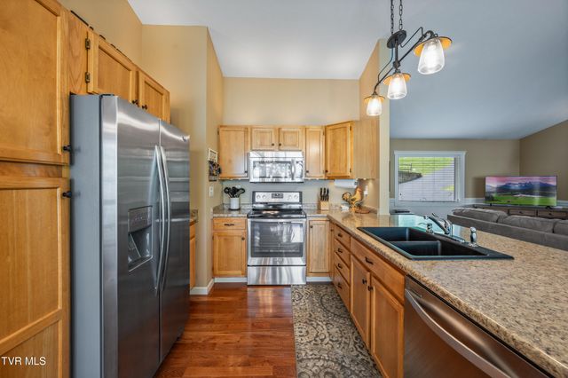 660 Heather Brook Circle, Jefferson City, TN 37760