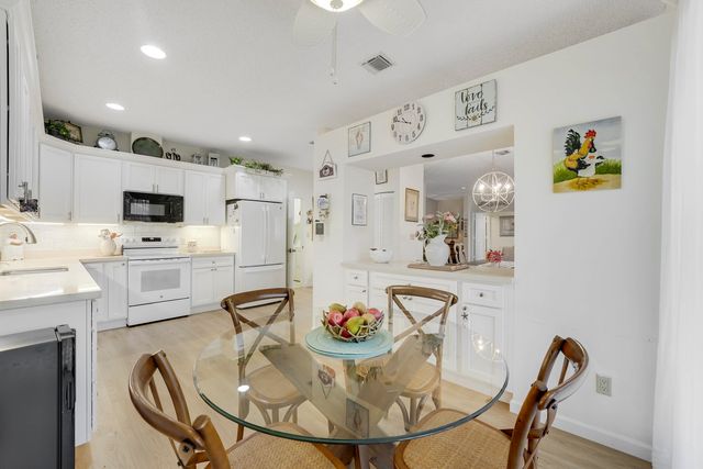 110 Legendary Circle, Palm Beach Gardens, FL 33418