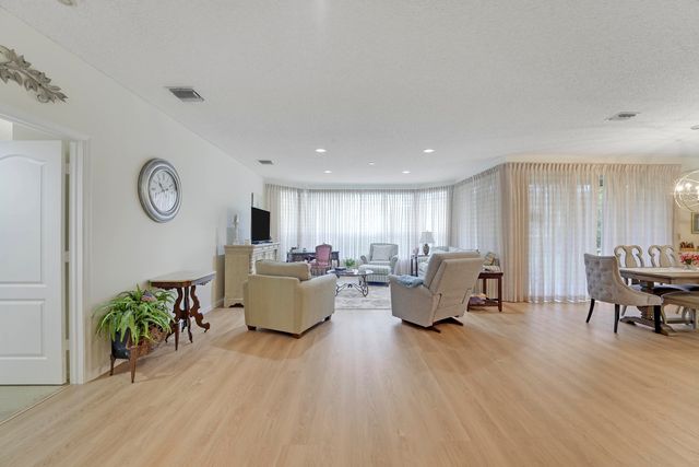 110 Legendary Circle, Palm Beach Gardens, FL 33418