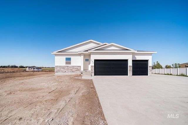 102 N Stocktrail Dr, Rigby, ID 83442