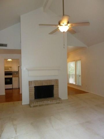 2100 Tanglewilde Street 512, Houston, TX 77063
