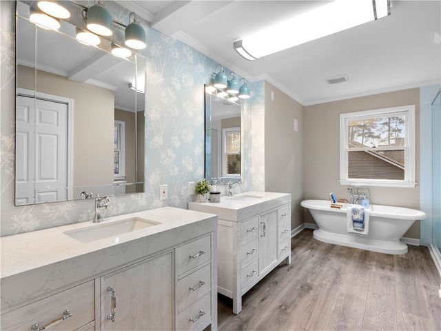 104 Emerald Pointe Drive, Seneca, SC 29672