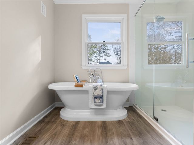 104 Emerald Pointe Drive, Seneca, SC 29672