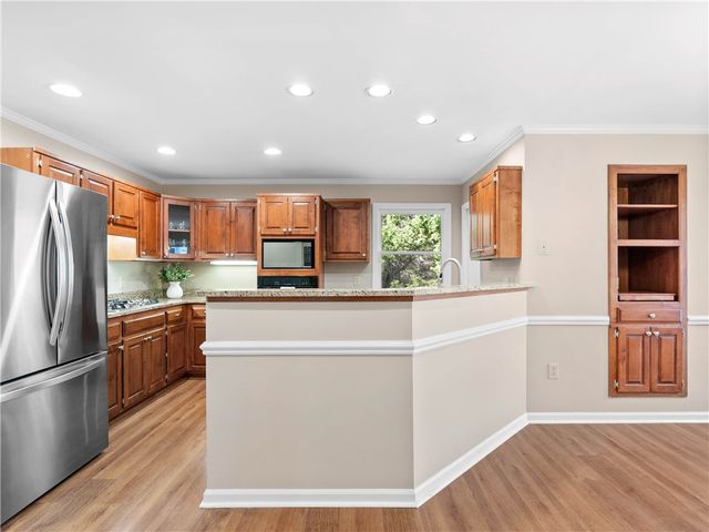 104 Emerald Pointe Drive, Seneca, SC 29672