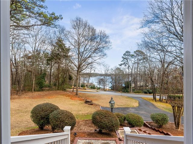 104 Emerald Pointe Drive, Seneca, SC 29672